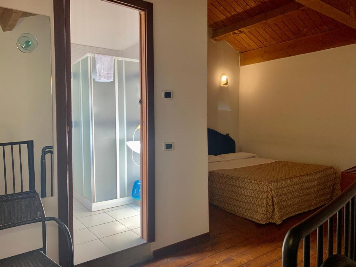 Duplex Quadruple Room