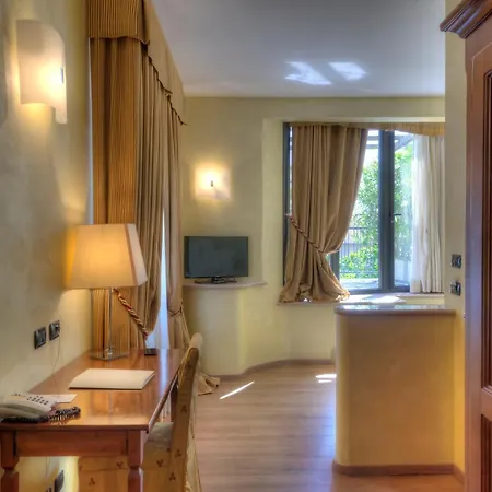 Central Park Hotel Modena-3